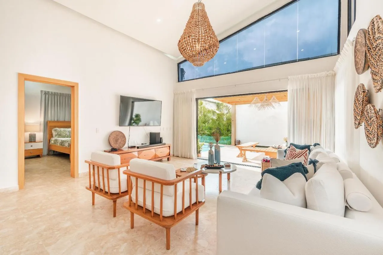 Charming Villa With Private Pool In Juan Dolio