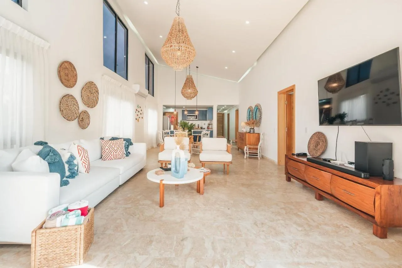 Charming Villa With Private Pool In Juan Dolio